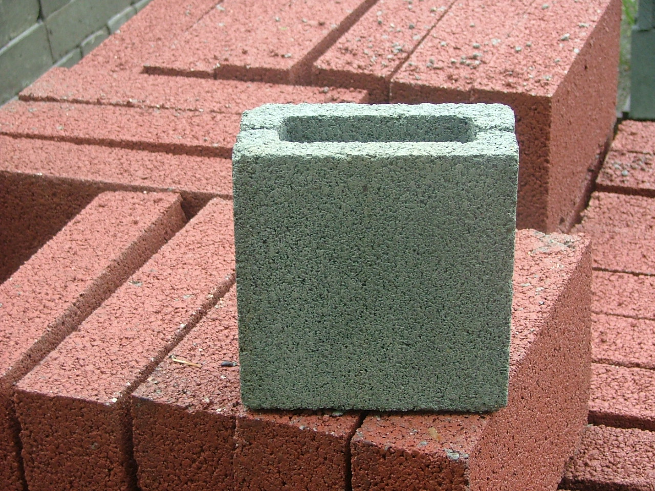Những điểm khác nhau giữa gạch block và gạch tuynel